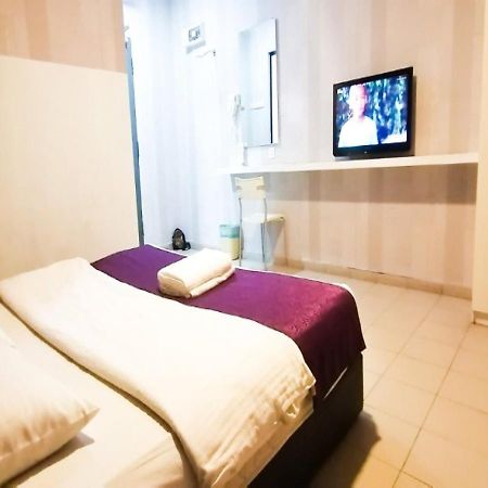 Biz Hotel Batu Pahat Zewnętrze zdjęcie
